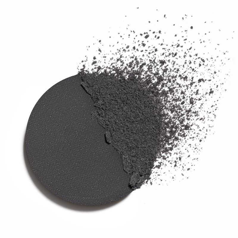 CHANEL Ombre Essentielle, Ombretto Multiuso Lunga Tenuta, Colore 246 Bois Noir, 2.2 g, Finish Opaco, Make-up occhi per uno sguardo intenso e definito