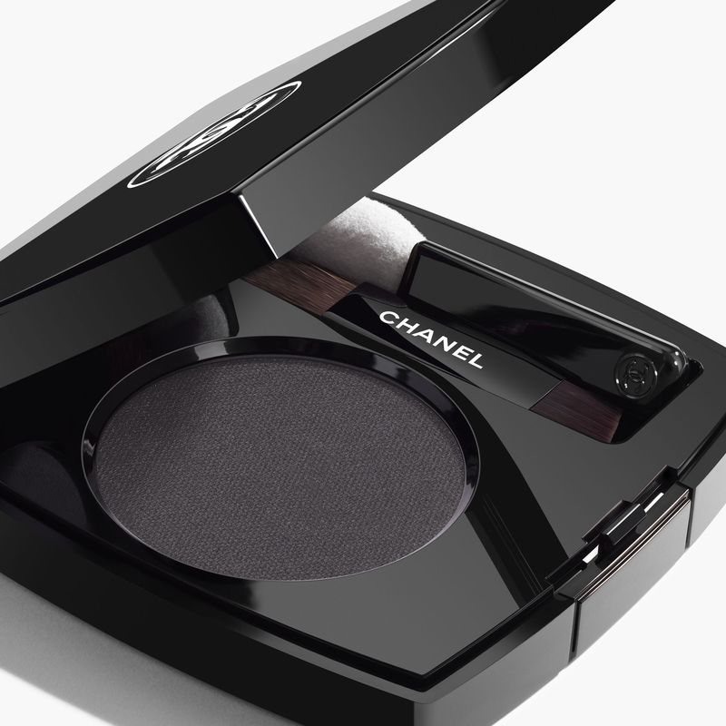 CHANEL Ombre Essentielle, Ombretto Multiuso Lunga Tenuta, Colore 246 Bois Noir, 2.2 g, Finish Opaco, Make-up occhi per uno sguardo intenso e definito