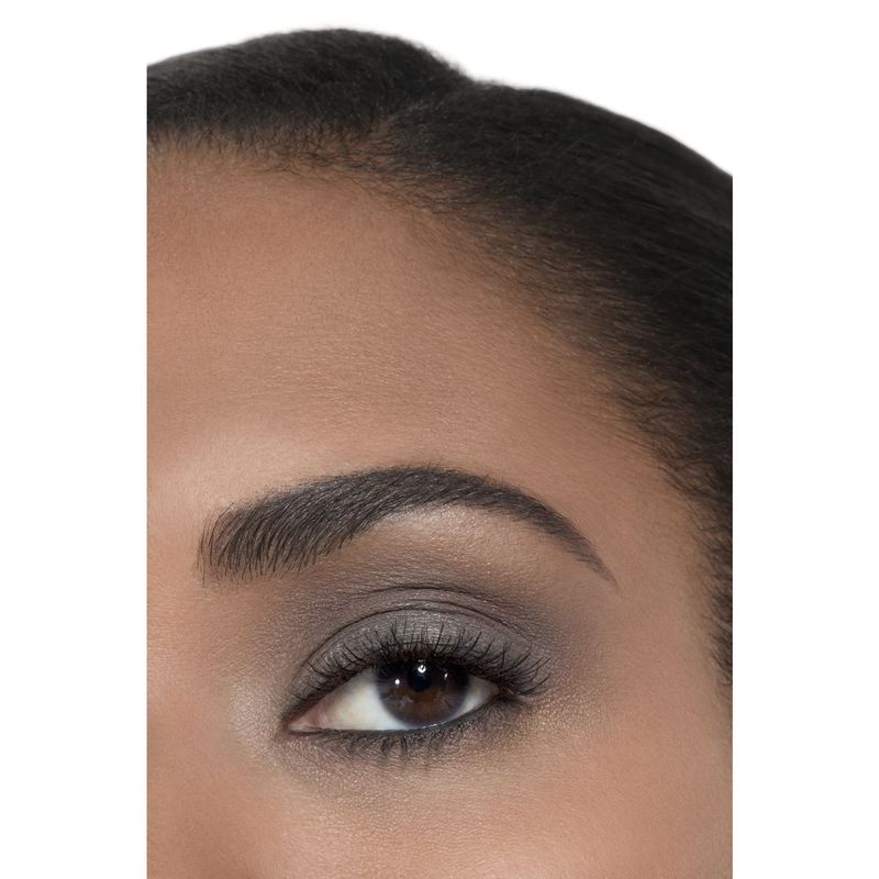 CHANEL Ombre Essentielle, Ombretto Multiuso Lunga Tenuta, Colore 246 Bois Noir, 2.2 g, Finish Opaco, Make-up occhi per uno sguardo intenso e definito