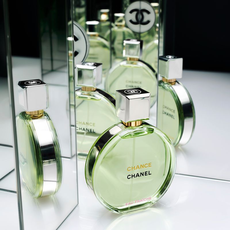 CHANEL Chance Eau Fraîche, Eau de Parfum Donna, 150 ml Spray, Fragranza Floreale Frizzante, Profumo Floreale Legnoso con Note Agrumate e Gelsomino