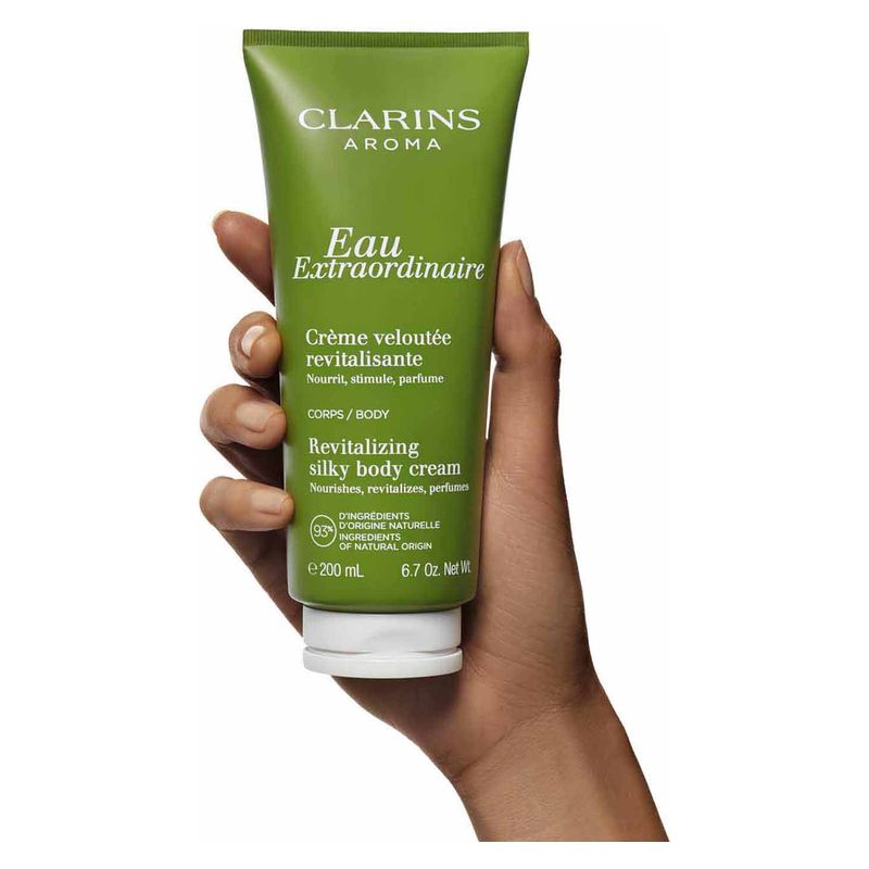 Clarins Aroma Eau Extraordinaire, Crema Corpo Idratante Rivitalizzante Donna, 200 ml, Texture Vellutata, 93% Ingredienti di Origine Naturale