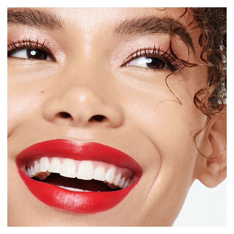 OVERSKIN Click'n Kiss Velvet Lipstick, Rossetto Jumbo Donna Cremoso, 2 g, 01 Rosso Cinica, Finish Vellutato, Idratante e a Lunga Durata OVERSKIN Click'n Kiss Velvet Lipstick, Rossetto Jumbo Donna Cremoso, 2 g, 01 Rosso Cinica, Finish Vellutato, Idratante e a Lunga Durata