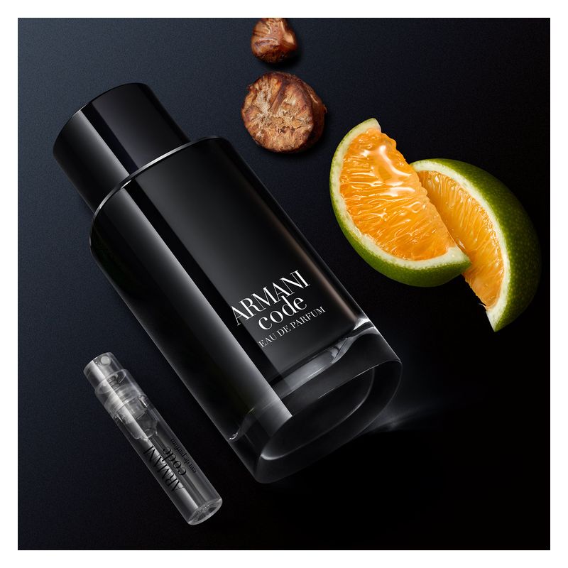 Armani Code Eau de Parfum, Eau de Parfum Uomo, 75 ml Spray, Profumo maschile ambrato legnoso, intenso e seducente con Fava Tonka e Vaniglia