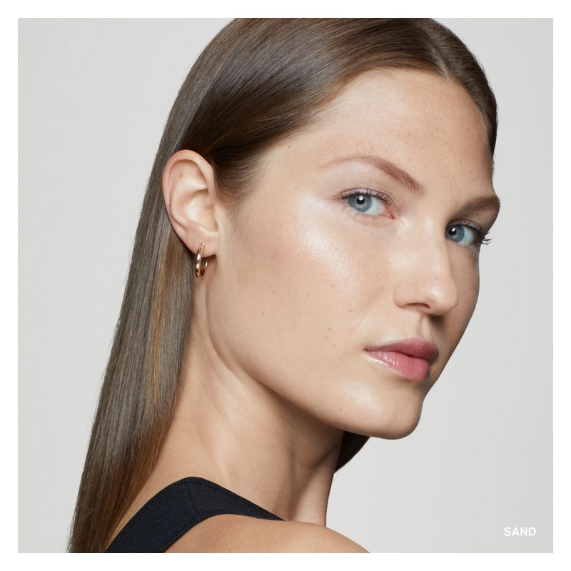 Bobbi Brown Intensive Serum Foundation SPF 40, Fondotinta Siero Donna, 30 ml, Sand N-032, Idratante con Protezione Solare, Finish Luminoso Anti-età Bobbi Brown Intensive Serum Foundation SPF 40, Fondotinta Siero Donna, 30 ml, Sand N-032, Idratante con Protezione Solare, Finish Luminoso Anti-età