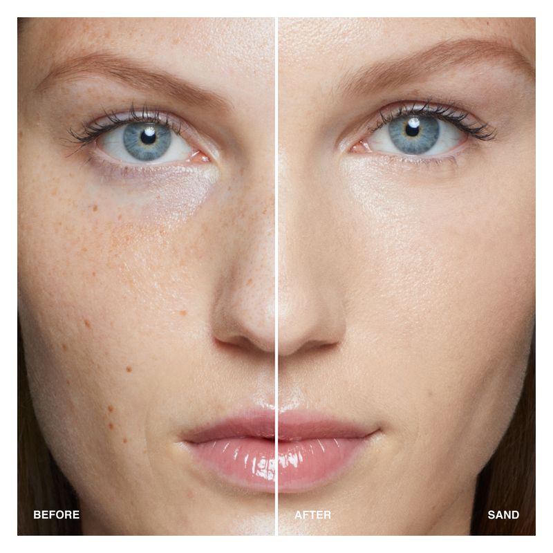 Bobbi Brown Intensive Serum Foundation SPF 40, Fondotinta Siero Donna, 30 ml, Sand N-032, Idratante con Protezione Solare, Finish Luminoso Anti-età Bobbi Brown Intensive Serum Foundation SPF 40, Fondotinta Siero Donna, 30 ml, Sand N-032, Idratante con Protezione Solare, Finish Luminoso Anti-età