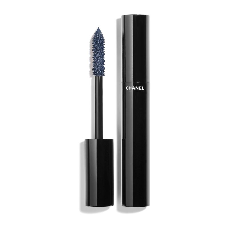 CHANEL Le Volume De Chanel, Mascara Volume Donna, 6 g, Colore 70 Blue Night, Effetto Volumizzante e Incurvante per ciglia più folte e lunghe CHANEL Le Volume De Chanel, Mascara Volume Donna, 6 g, Colore 70 Blue Night, Effetto Volumizzante e Incurvante per ciglia più folte e lunghe