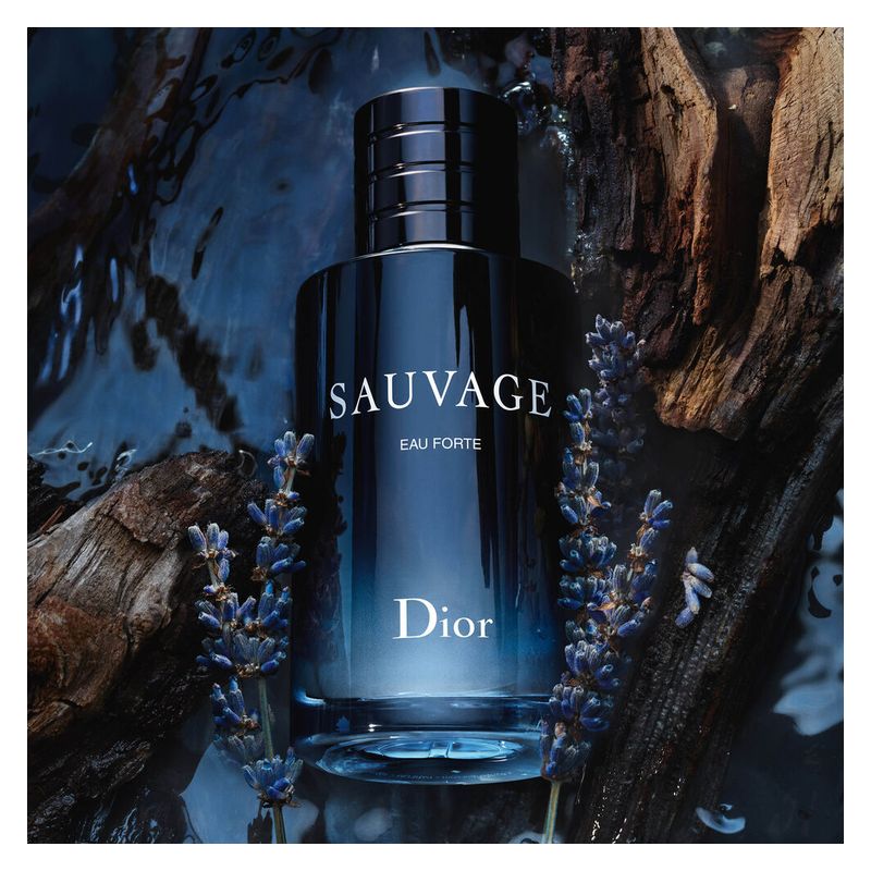 DIOR Sauvage Eau Forte, Profumo Uomo Senza Alcol, 60 ml Spray, Fragranza Fougère Fresca e Speziata, Intensa e a Lunga Durata, Profumo Maschile