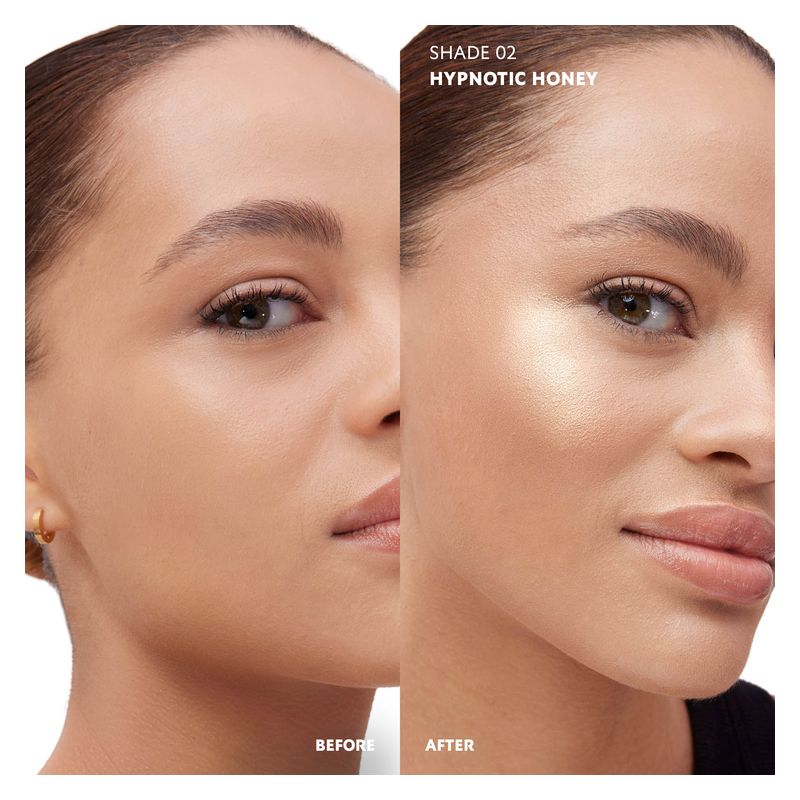 Yves Saint Laurent All Hours Hyper Luminize, Poudre Illuminatrice Versatile Donna, 5 g, 02 - Hypnotic Honey, Illuminante in polvere effetto glow Yves Saint Laurent All Hours Hyper Luminize, Poudre Illuminatrice Versatile Donna, 5 g, 02 - Hypnotic Honey, Illuminante in polvere effetto glow