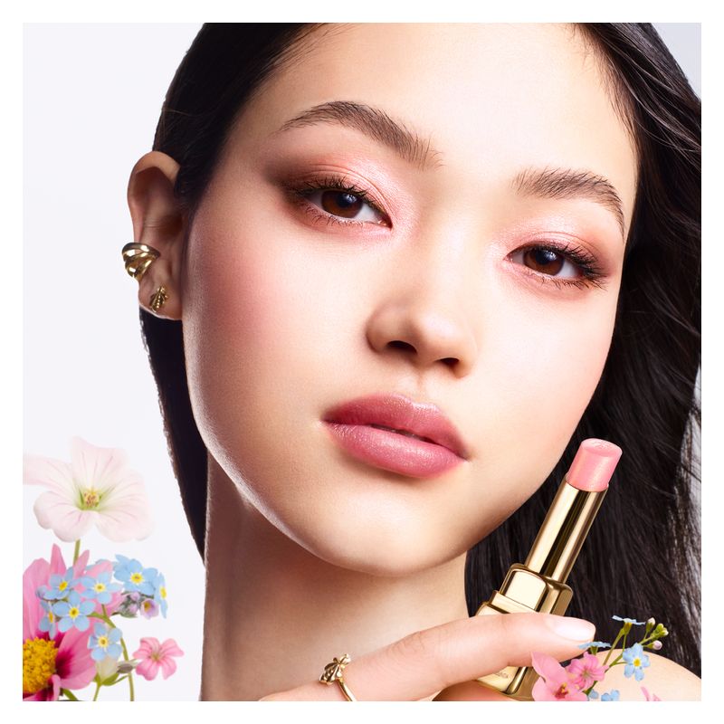 Guerlain KissKiss Bee Glow, Balsamo Labbra Colorato Idratante, 3.2 g, 389 Pearly Peach, Finish Luminoso, Labbra Nutrite e Rimpolpate