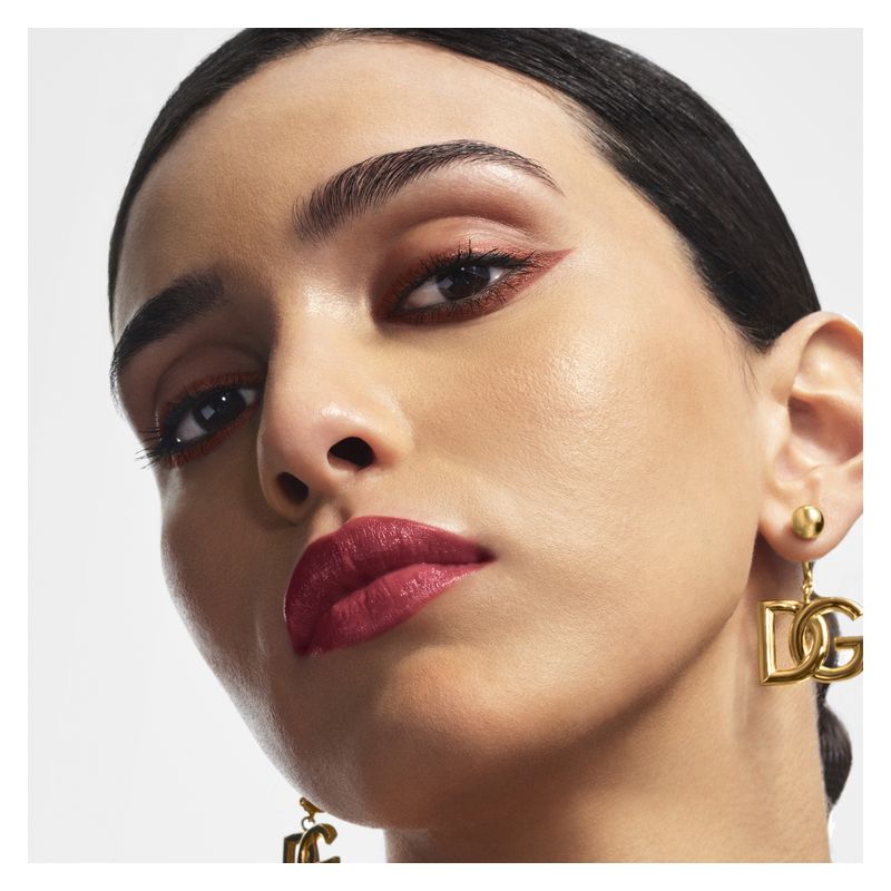 Dolce & Gabbana Sleek Khol Glider, Matita Occhi Khol Lunga Tenuta, 06 Metallic Steel, 1.2 g, Waterproof e a prova di sbavature per look impeccabili Dolce & Gabbana Sleek Khol Glider, Matita Occhi Khol Lunga Tenuta, 06 Metallic Steel, 1.2 g, Waterproof e a prova di sbavature per look impeccabili