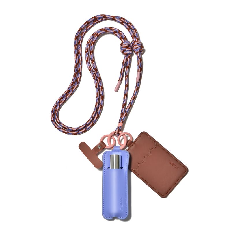 Pupa Everywear Kit Accessorio Multiuso con Miss Pupa Gloss 301 Sweet Candy, 5 ml, Lucidalabbra con Tracolla, Porta Carte e Phone Patch Universale