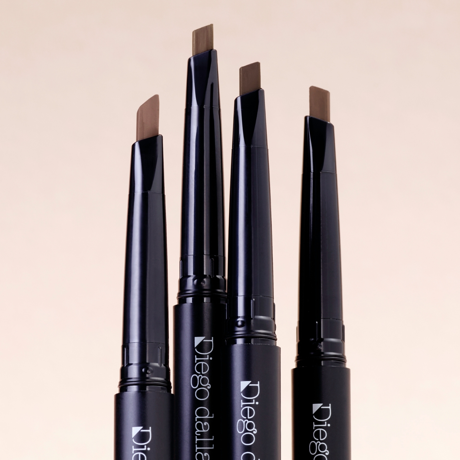 Diego dalla Palma The Brow Studio Eyebrow Wax Pencil, Matita Cera Sopracciglia Donna 92 Medio Chiaro, Waterproof a Lunga Tenuta 24H, Effetto Riempitivo Diego dalla Palma The Brow Studio Eyebrow Wax Pencil, Matita Cera Sopracciglia Donna 92 Medio Chiaro, Waterproof a Lunga Tenuta 24H, Effetto Riempitivo