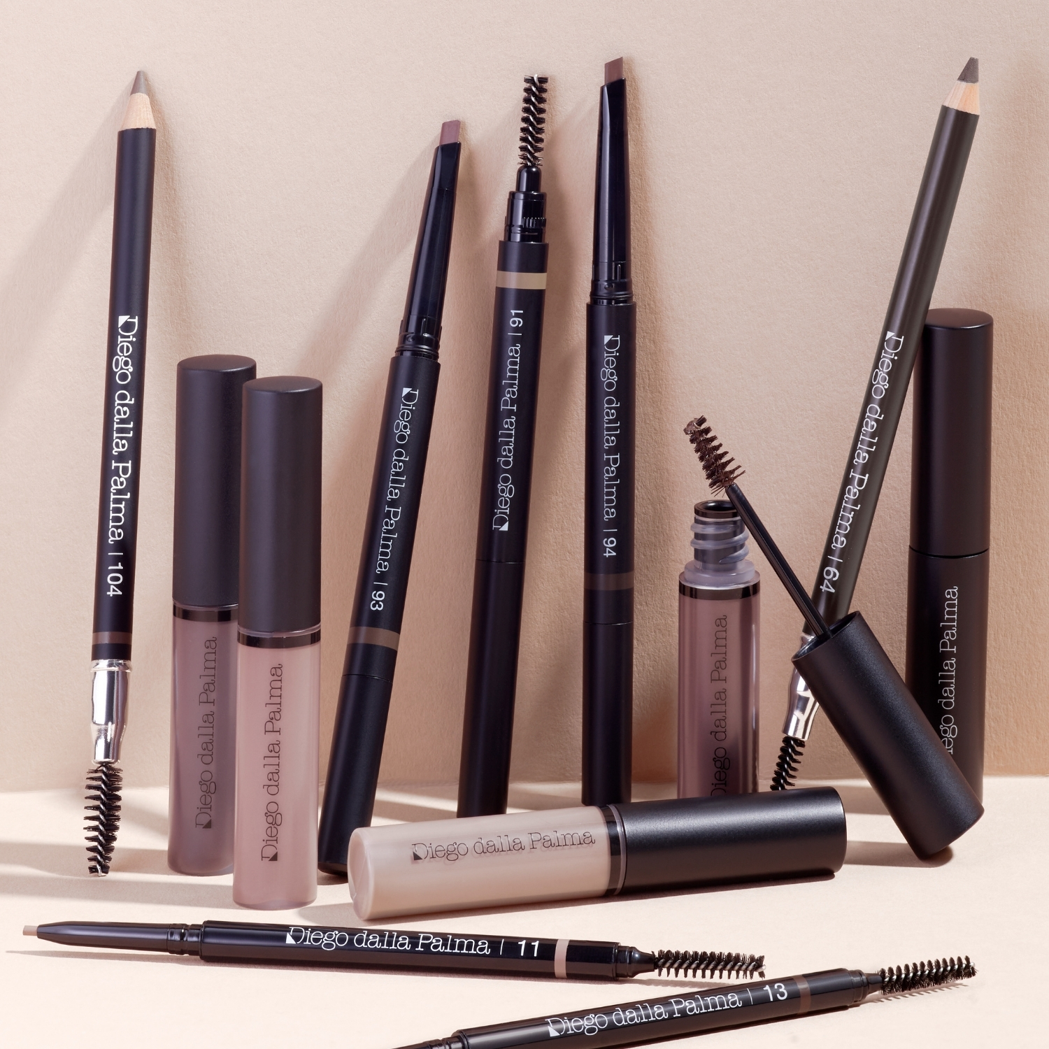 Diego dalla Palma The Brow Studio Eyebrow Wax Pencil, Matita Cera Sopracciglia Donna 92 Medio Chiaro, Waterproof a Lunga Tenuta 24H, Effetto Riempitivo Diego dalla Palma The Brow Studio Eyebrow Wax Pencil, Matita Cera Sopracciglia Donna 92 Medio Chiaro, Waterproof a Lunga Tenuta 24H, Effetto Riempitivo