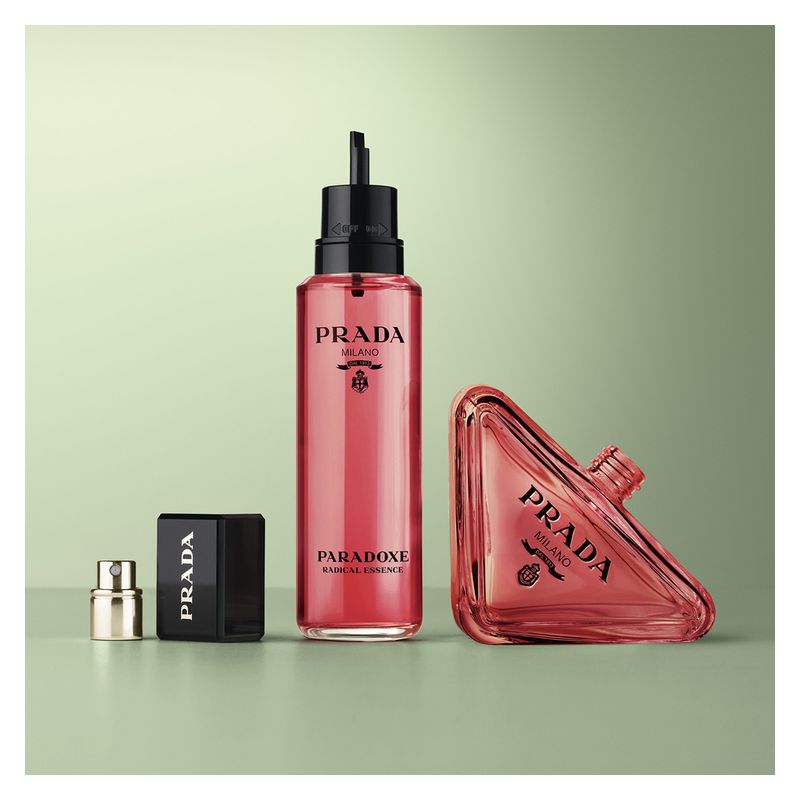 Prada Paradoxe Radical Essence, Parfum Donna, 50 ml Spray Ricaricabile, Fragranza Intensa Floreale Ambrata Gourmand, Profumo da donna lunga durata Prada Paradoxe Radical Essence, Parfum Donna, 50 ml Spray Ricaricabile, Fragranza Intensa Floreale Ambrata Gourmand, Profumo da donna lunga durata
