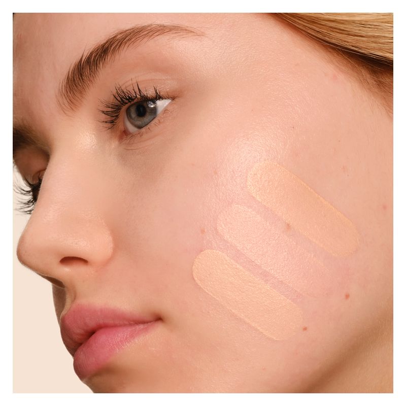 Armani SKIN TINT LONG-WEAR & CARE