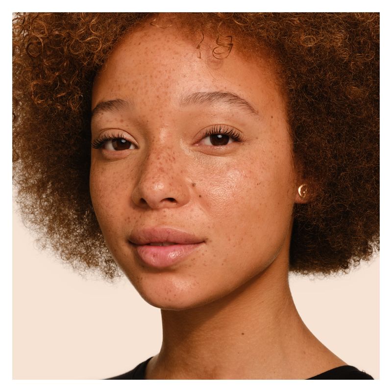 Armani SKIN TINT LONG-WEAR & CARE