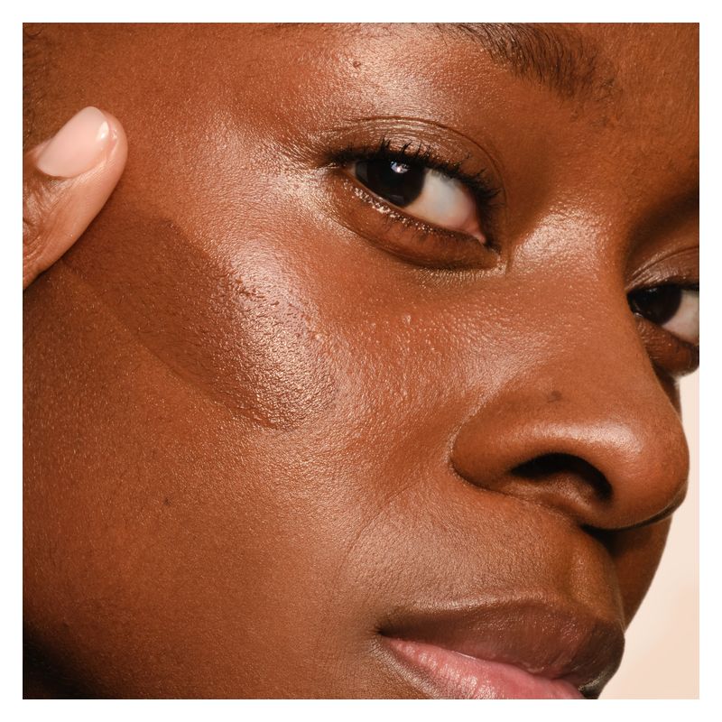 Armani SKIN TINT LONG-WEAR & CARE