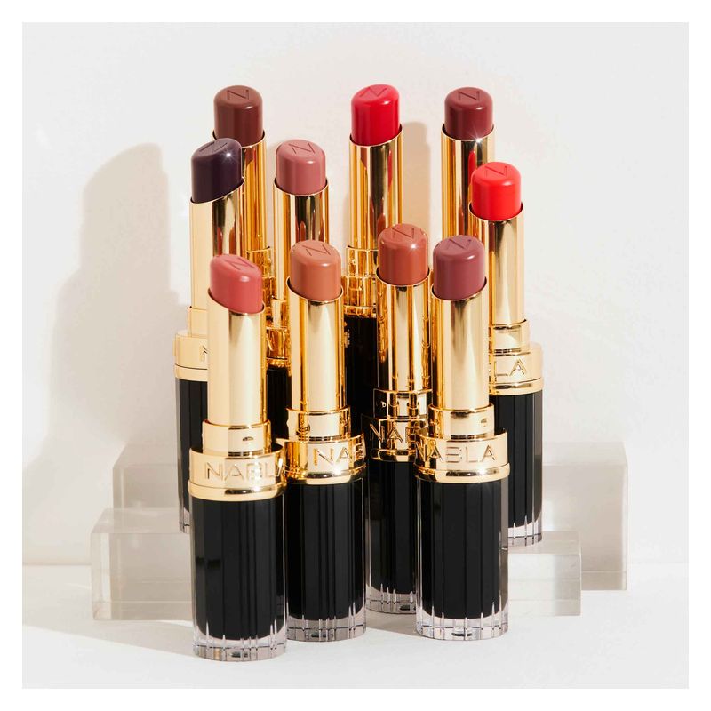 NABLA Beyond Jelly Lipstick, Rossetto Idratante e Rimpolpante, Colore RED SAPPHIRE, 3.2 g, Finish Lucido Glassato, Rossetto Donna Lunga Tenuta NABLA Beyond Jelly Lipstick, Rossetto Idratante e Rimpolpante, Colore RED SAPPHIRE, 3.2 g, Finish Lucido Glassato, Rossetto Donna Lunga Tenuta