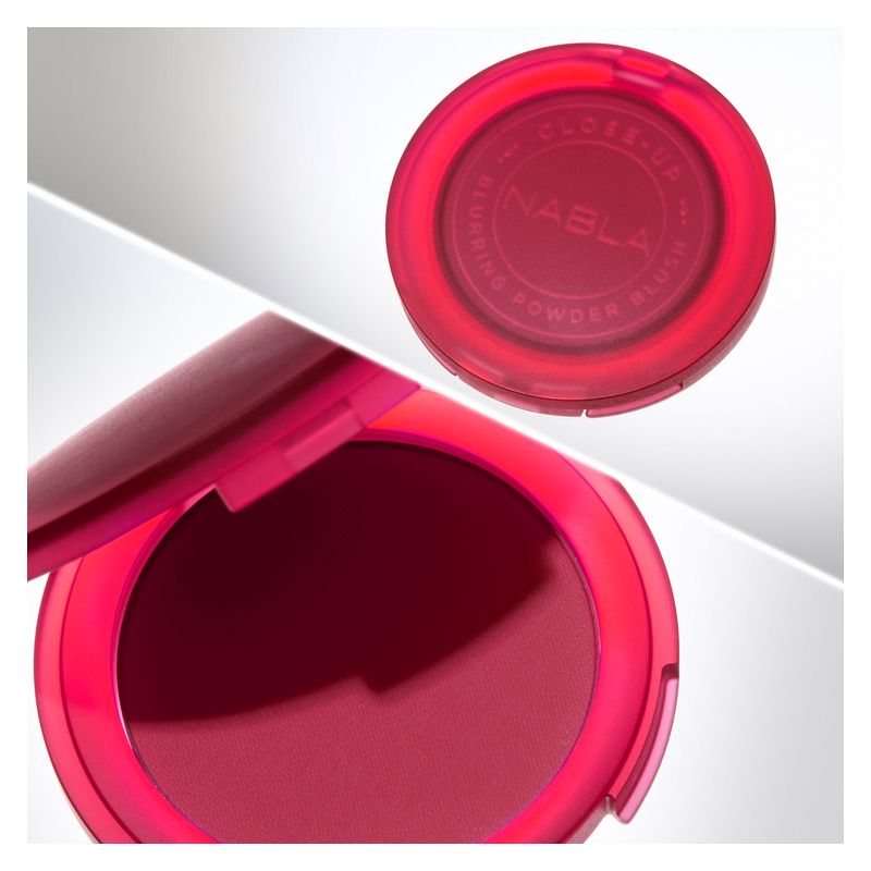 NABLA Close-Up Blurring Powder Blush