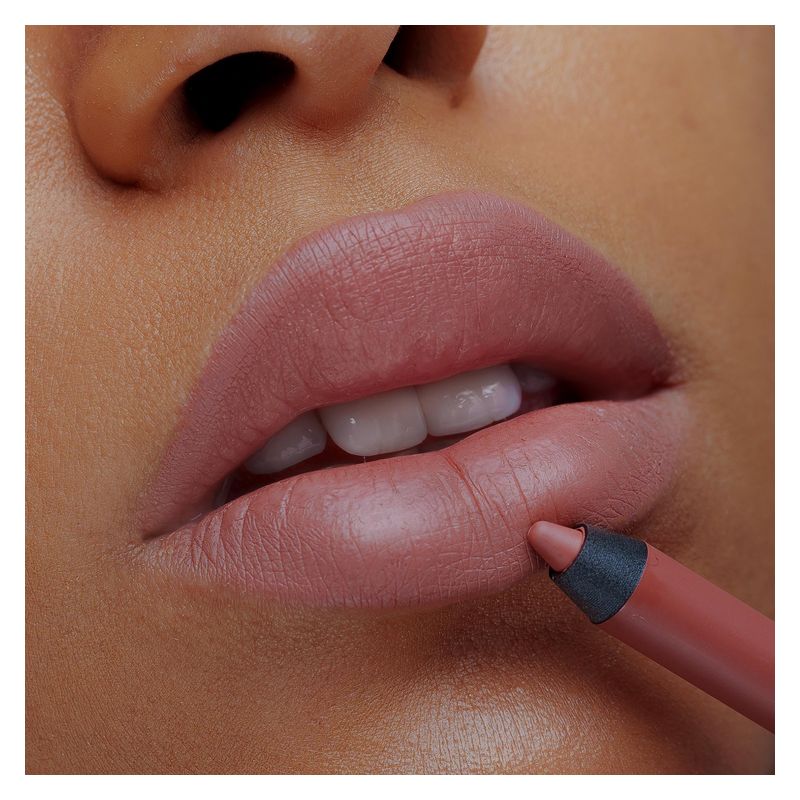 NABLA Close-Up Lip Shaper