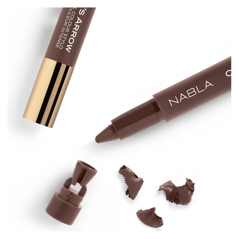 NABLA Cupid’s Arrow Full Color Stylo, Matita Occhi #2 Brown, Cremosa a Lunga Tenuta, 0.8 g, Multi-Uso Eyeliner e Ombretto con Temperino