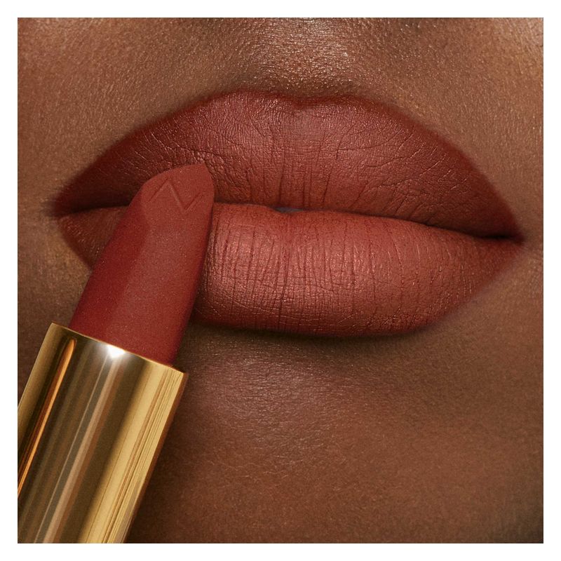 NABLA Matte Pleasure Lipstick, Rossetto Opaco Colore HEATWAVE CLAY, 3.5 g, Finish Vellutato Intenso e Comfort a Lunga Tenuta per Labbra Morbide NABLA Matte Pleasure Lipstick, Rossetto Opaco Colore HEATWAVE CLAY, 3.5 g, Finish Vellutato Intenso e Comfort a Lunga Tenuta per Labbra Morbide