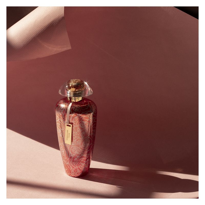The Merchant Of Venice Rosa Moceniga, Eau de Parfum Donna, 100 ml Spray, Collezione Murano, Profumo Floreale con note di Rosa, Magnolia e Vaniglia The Merchant Of Venice Rosa Moceniga, Eau de Parfum Donna, 100 ml Spray, Collezione Murano, Profumo Floreale con note di Rosa, Magnolia e Vaniglia