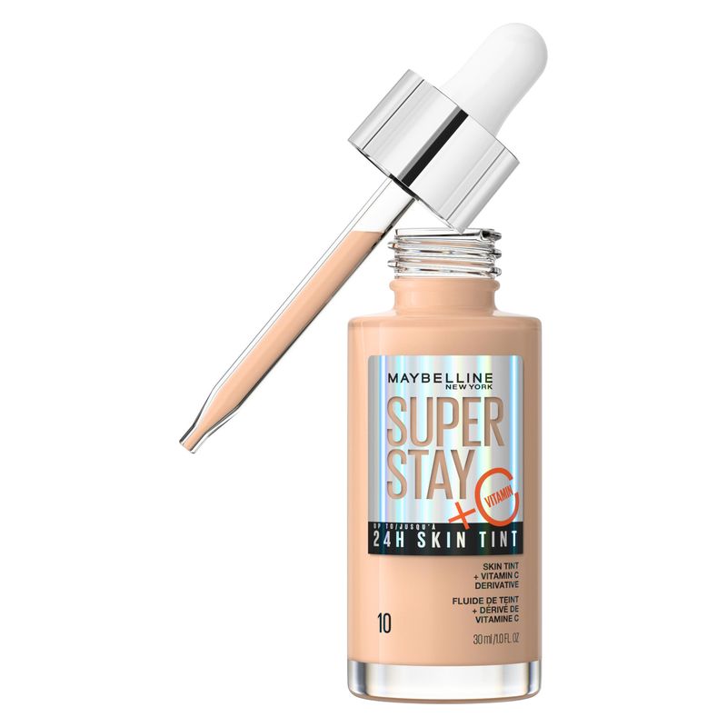 Maybelline Super Stay 24H Skin Tint, Fondotinta in Siero Donna, 30 ml, Colore 10, Lunga Tenuta con Vitamina C per un Finish Luminoso e Naturale Maybelline Super Stay 24H Skin Tint, Fondotinta in Siero Donna, 30 ml, Colore 10, Lunga Tenuta con Vitamina C per un Finish Luminoso e Naturale