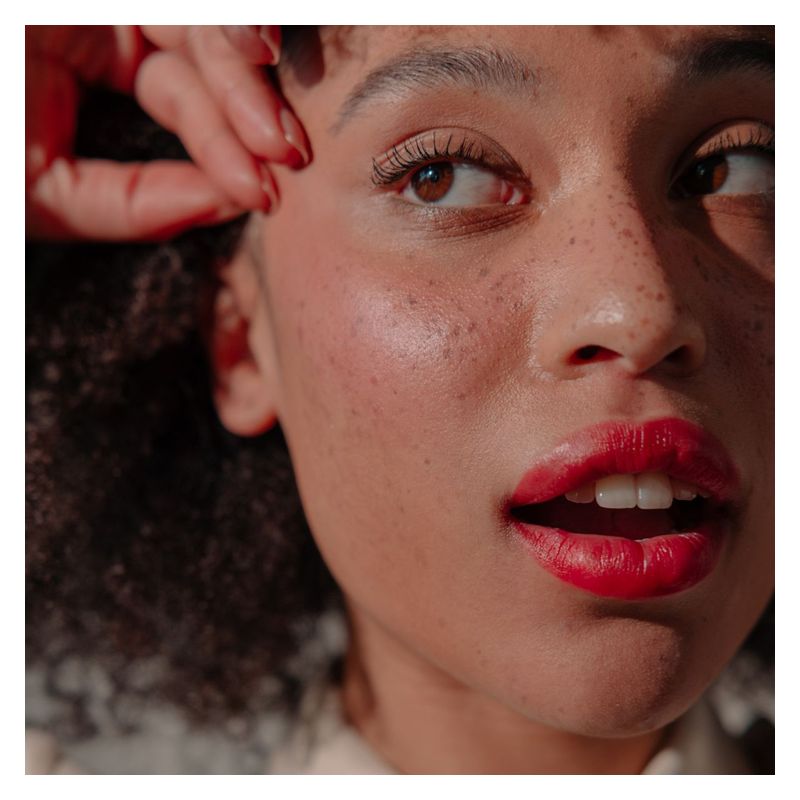 BLONDESISTER 2 in 1 It's Up To You, Stick Labbra e Guance Donna, 3.5 g, Colore 03 Fire Red, Finish Luminoso, Fard e Rossetto Cremoso a Lunga Tenuta BLONDESISTER 2 in 1 It's Up To You, Stick Labbra e Guance Donna, 3.5 g, Colore 03 Fire Red, Finish Luminoso, Fard e Rossetto Cremoso a Lunga Tenuta