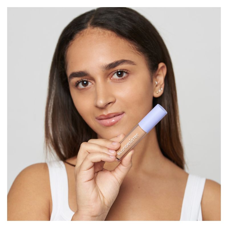 BLONDESISTER It's A Trick! Dreamy Concealer, Correttore Liquido Donna, 05 Bronze, 4.5 ml, Copertura Modulabile, Effetto Soft Focus Anti Occhiaie
