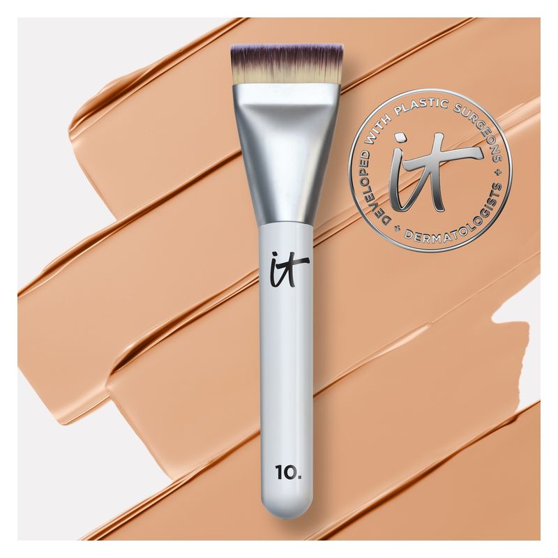 IT Cosmetics Smoothing Spatula Foundation Brush No. 10