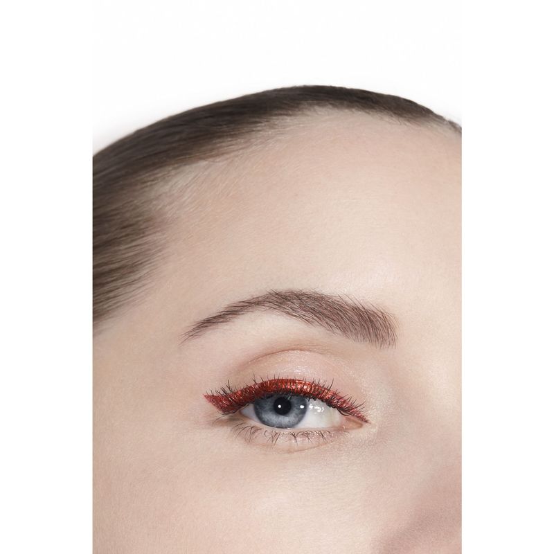 CHANEL Le Liner De Chanel, Eyeliner Liquido Ultra-Preciso, 542 Flamboyant, 2,5 ml, Lunga Tenuta e Waterproof, Edizione Limitata per un look intenso CHANEL Le Liner De Chanel, Eyeliner Liquido Ultra-Preciso, 542 Flamboyant, 2,5 ml, Lunga Tenuta e Waterproof, Edizione Limitata per un look intenso