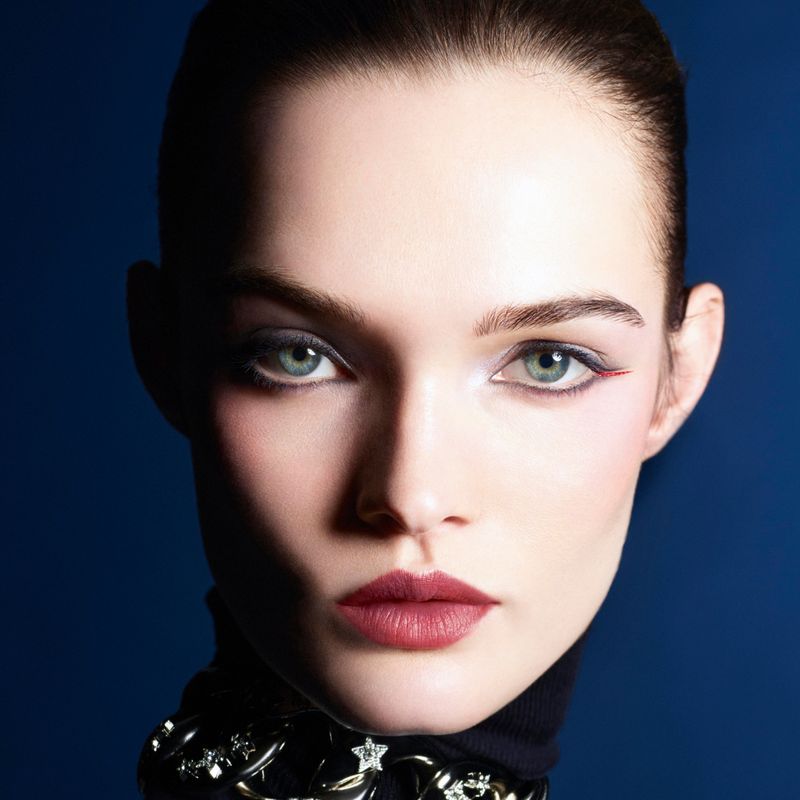 CHANEL - ROUGE ALLURE VELVET