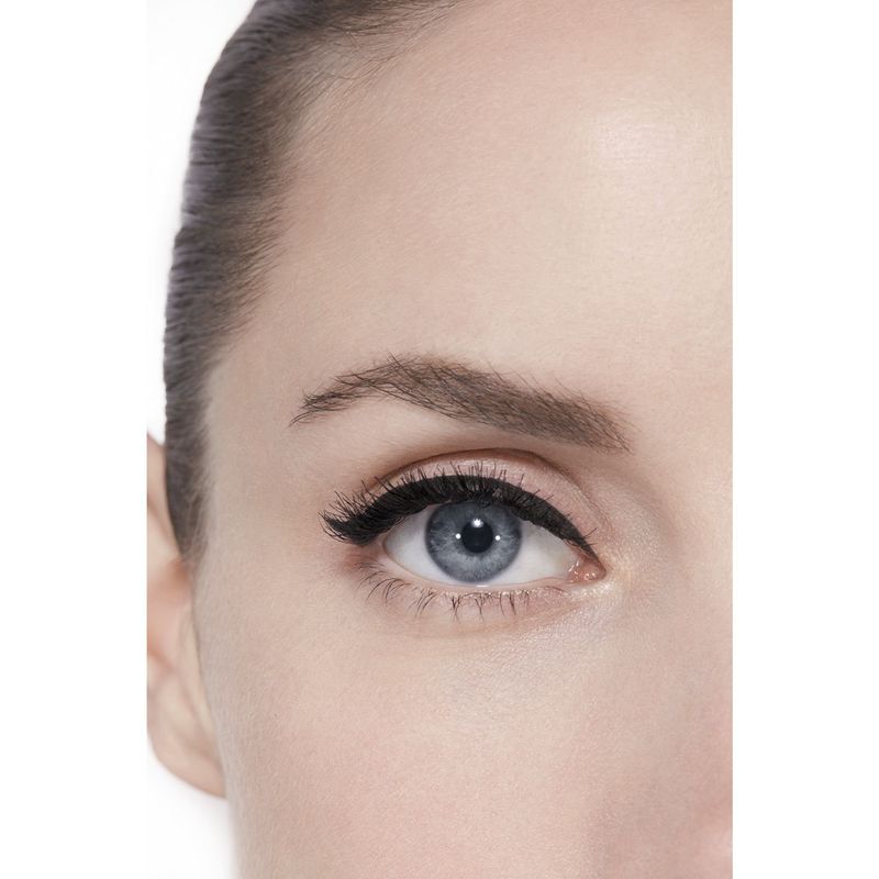 CHANEL - LE LINER DE CHANEL