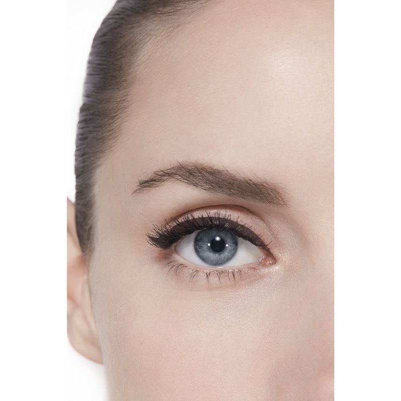 CHANEL - LE LINER DE CHANEL