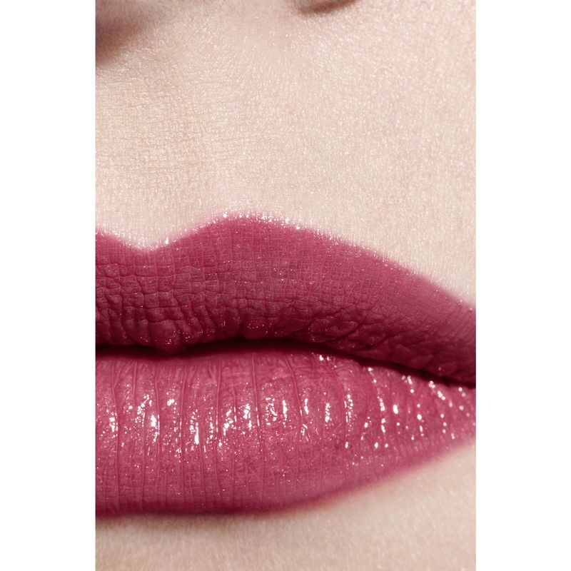 CHANEL Rouge Coco, Rossetto Satinato a Lunga Tenuta, Donna, Idratante e Levigante, Colore 128 - LÉGENDE, 3.5 g, Finish Luminoso e Confortevole CHANEL Rouge Coco, Rossetto Satinato a Lunga Tenuta, Donna, Idratante e Levigante, Colore 128 - LÉGENDE, 3.5 g, Finish Luminoso e Confortevole