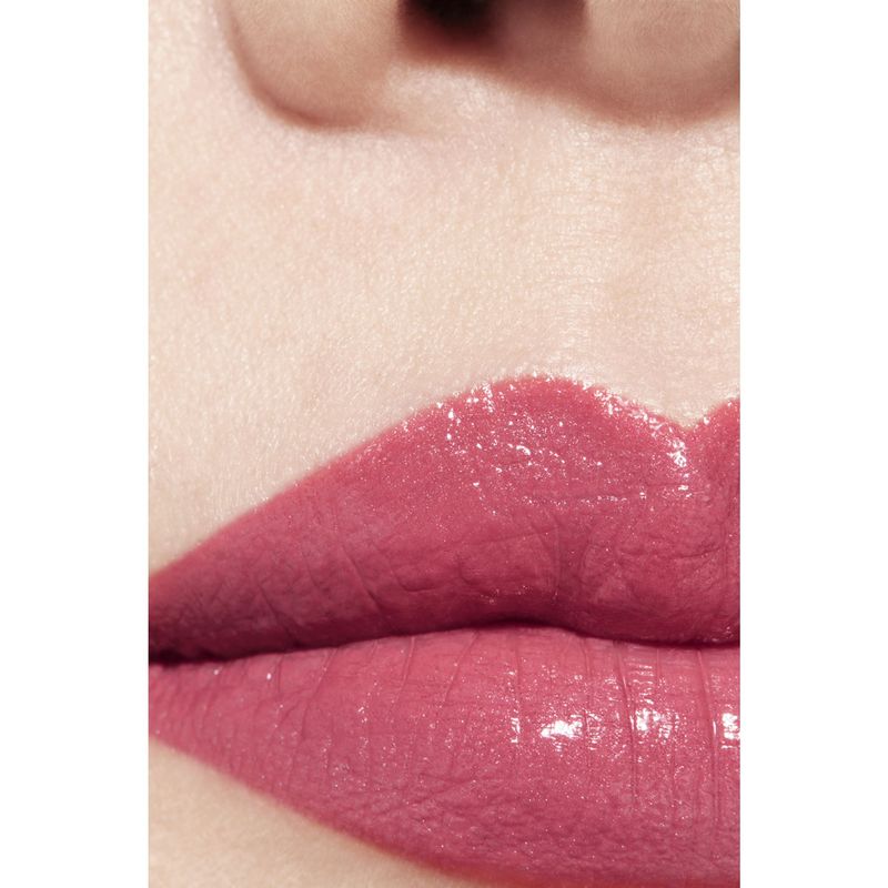 CHANEL Rouge Coco, Rossetto Satinato Idratante e Levigante, Colore 130 - LA PAUSA, Lunga Tenuta, Finish Luminoso, Make-Up Labbra Donna, 3.5 g CHANEL Rouge Coco, Rossetto Satinato Idratante e Levigante, Colore 130 - LA PAUSA, Lunga Tenuta, Finish Luminoso, Make-Up Labbra Donna, 3.5 g