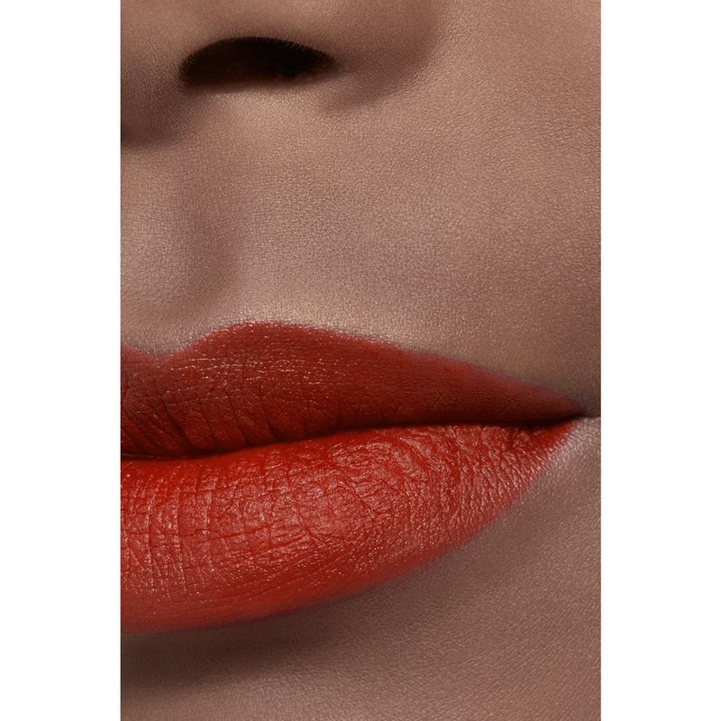 CHANEL Rouge Allure Velvet, Rossetto Vellutato Luminoso, Edizione Limitata, 487 - SEE YOU AT 5, Donna, 3.5 g, Finish Opaco e a Lunga Tenuta CHANEL Rouge Allure Velvet, Rossetto Vellutato Luminoso, Edizione Limitata, 487 - SEE YOU AT 5, Donna, 3.5 g, Finish Opaco e a Lunga Tenuta