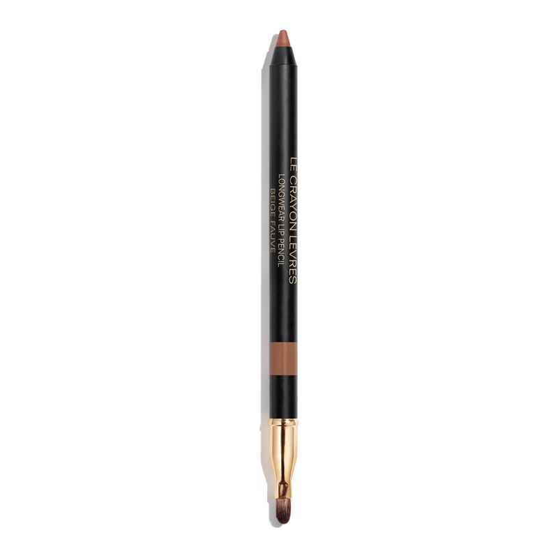 CHANEL Le Crayon Lèvres, Matita Contorno Labbra Lunga Tenuta, Colore 214 Beige Fauve, 1.2 g, Finish semi-opaco, con pennello per sfumare e temperino CHANEL Le Crayon Lèvres, Matita Contorno Labbra Lunga Tenuta, Colore 214 Beige Fauve, 1.2 g, Finish semi-opaco, con pennello per sfumare e temperino