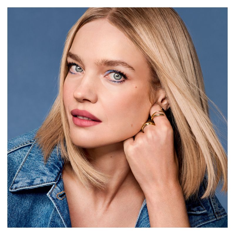 Guerlain - MÉTÉORITES BLOOMING GLOW
PERLE DI POUDRE - COLLEZIONE BLOOMING DENIM