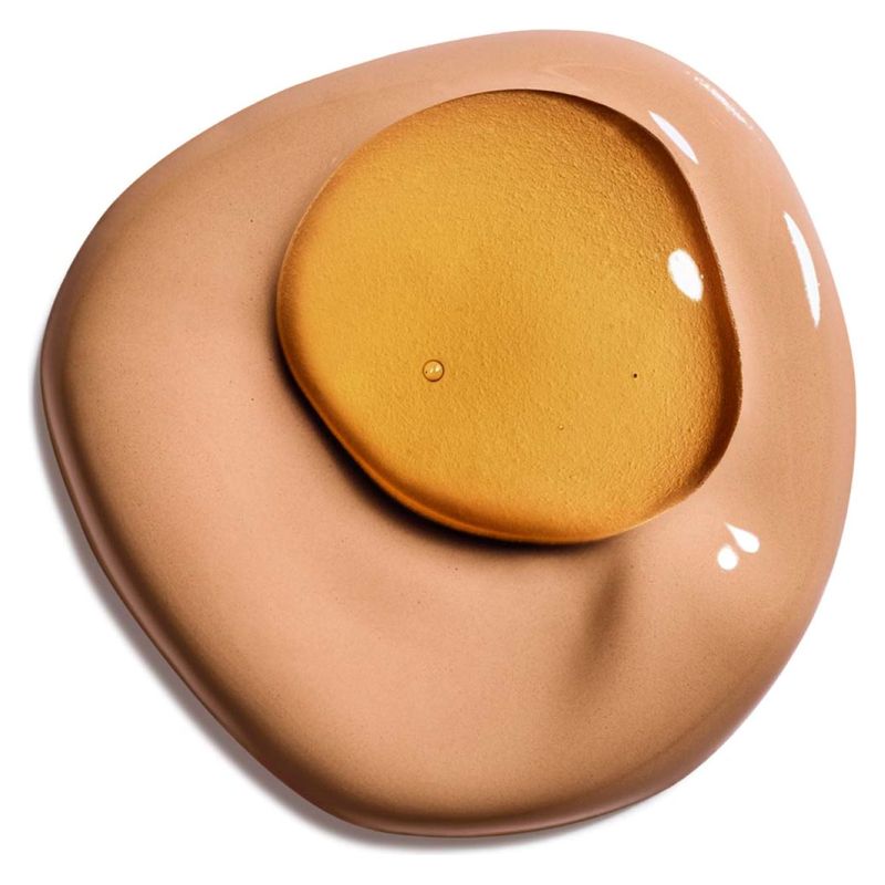 Clarins - DOUBLE SERUM FOUNDATION Clarins - DOUBLE SERUM FOUNDATION