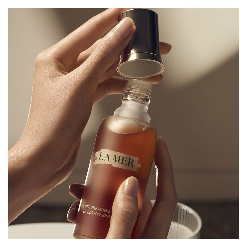 LA MER - THE RESURFACING TREATMENT