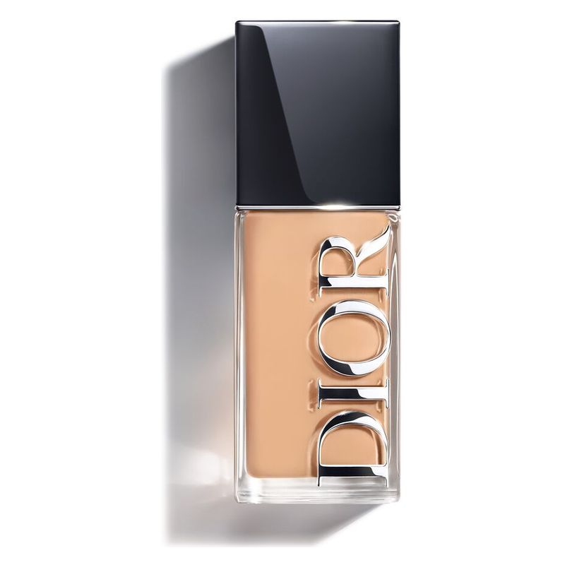 DIOR Forever Skin Glow Fondotinta Luminoso, 3 Warm, 30 ml, Lunga Tenuta 24h, Idratazione 48h e SPF 25 PA+++, Finish Naturale e Radioso DIOR Forever Skin Glow Fondotinta Luminoso, 3 Warm, 30 ml, Lunga Tenuta 24h, Idratazione 48h e SPF 25 PA+++, Finish Naturale e Radioso