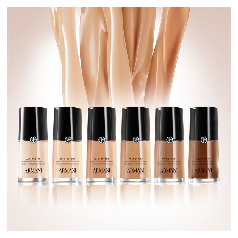Giorgio Armani Luminous Silk Foundation, Fondotinta Fluido Luminoso, 30 ml, Tonalità 5.8 Medium Golden, Copertura Media e Lunga Tenuta Effetto Seta Giorgio Armani Luminous Silk Foundation, Fondotinta Fluido Luminoso, 30 ml, Tonalità 5.8 Medium Golden, Copertura Media e Lunga Tenuta Effetto Seta