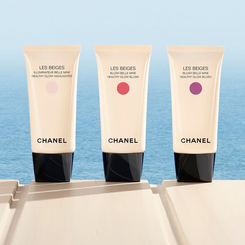 CHANEL - LES BEIGES HEALTHY GLOW HIGHLIGHTER