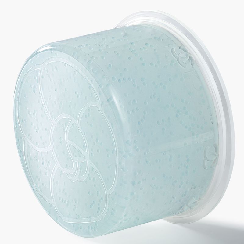 CHANEL - HYDRA BEAUTY MICRO GEL CRÈME CHANEL - HYDRA BEAUTY MICRO GEL CRÈME