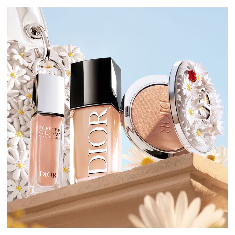 DIOR - DIOR FOREVER GLOW MAXIMIZER - Illuminante liquido – lunga tenuta – glow luminoso intenso – multi-uso DIOR - DIOR FOREVER GLOW MAXIMIZER - Illuminante liquido – lunga tenuta – glow luminoso intenso – multi-uso