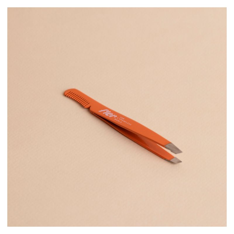 FLER - EYEBROW TWEEZER WITH COMB ORANGE