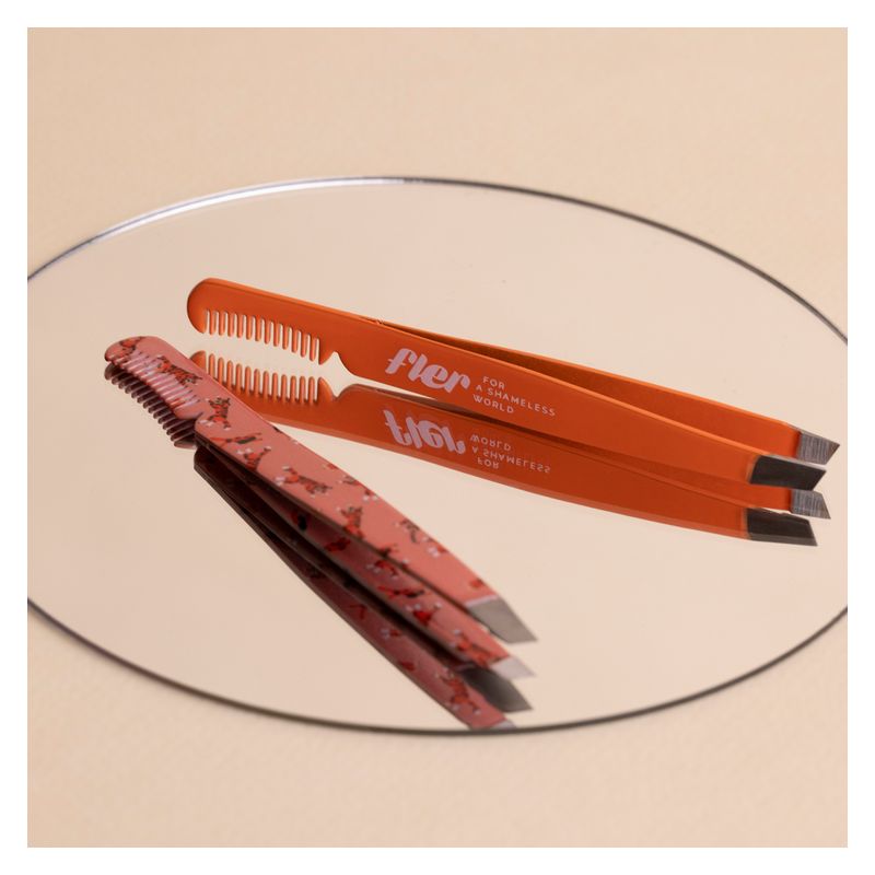 FLER - EYEBROW TWEEZER WITH COMB ORANGE