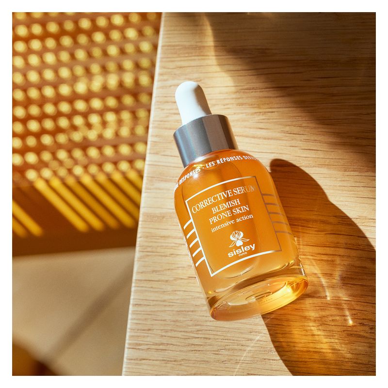 Sisley - SéRUM CORRECTEUR PEAUX à IMPERFECTIONS ACTION INTENSIVE Sisley - SéRUM CORRECTEUR PEAUX à IMPERFECTIONS ACTION INTENSIVE